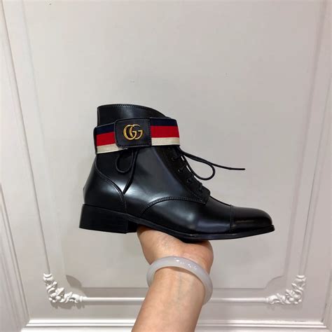 how to spot a fake gucci boots|where to find gucci shoes.